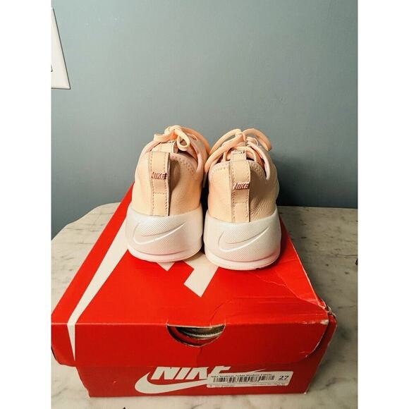 New Nike (8) Women’s Ashin Size 8 Running Shoes Sneakers Peach Crimson Tint NIB - Picture 14 of 16